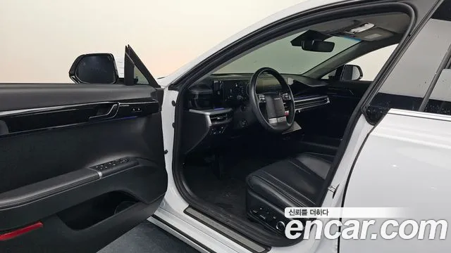 Hyundai Grandeur GN7 — Фото автомобиля 15