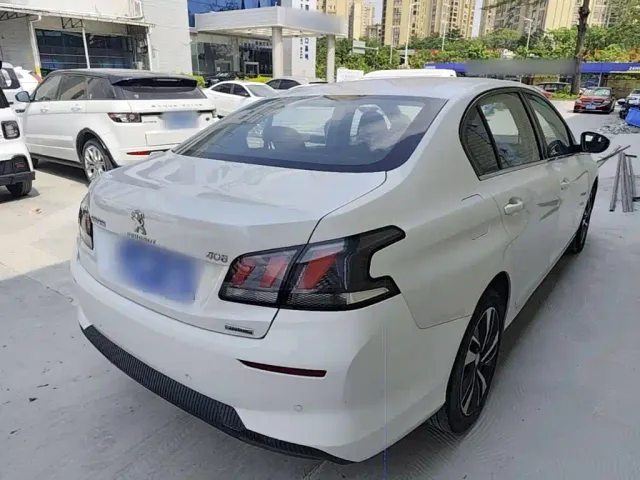 Peugeot 408 — Фото автомобиля 6