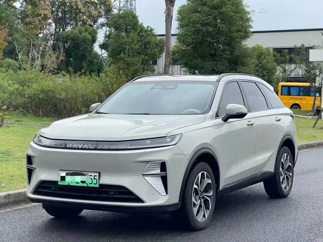 Фотография автомобиля — Haval Xiaolong MAX