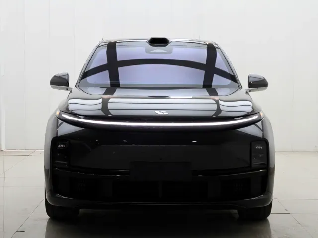 Li Auto L7 — Фото автомобиля 2