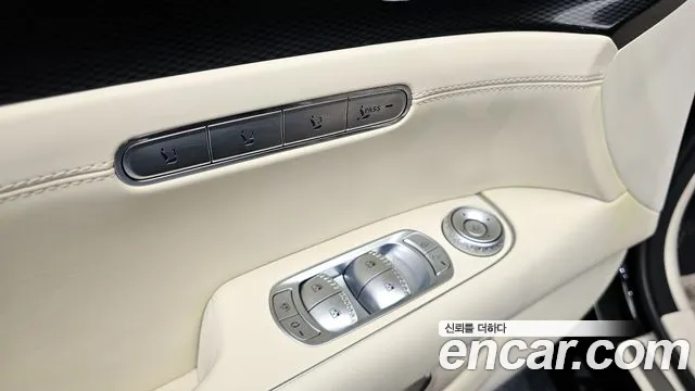 Genesis G90 Бензин 3.5 турбо AWD — Фото автомобиля 17