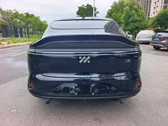 IM Motors LS6 — Фото автомобиля 8