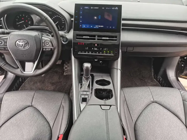 Toyota Avalon — Фото автомобиля 5