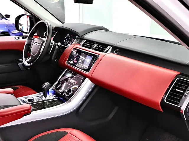 Land Rover Range Rover Sport — Фото автомобиля 15