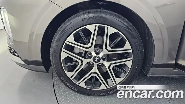 Hyundai Grandeur Grandeur (GN7) 2.5 Бензин 2WD — Фото автомобиля 5