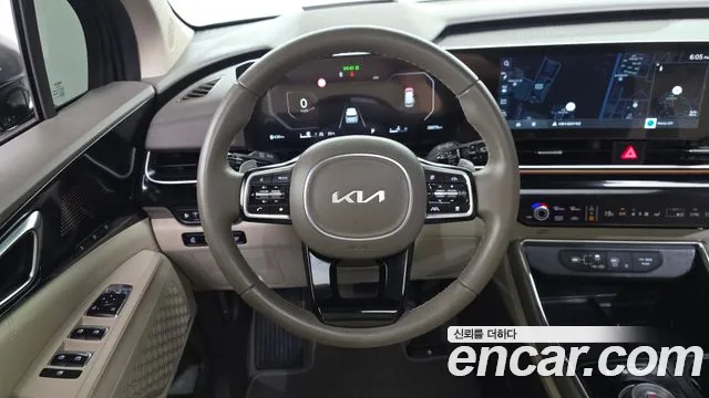 Kia Carnival Generation 4 — Фото автомобиля 13