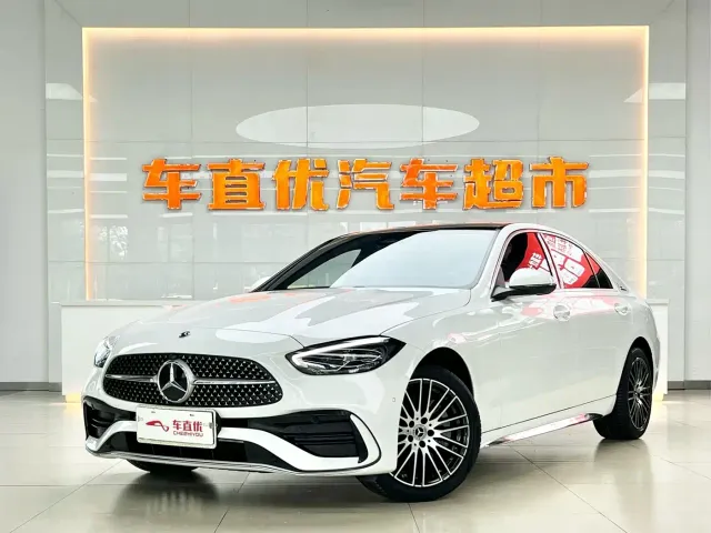 Фотография автомобиля — Mercedes-Benz C-Class