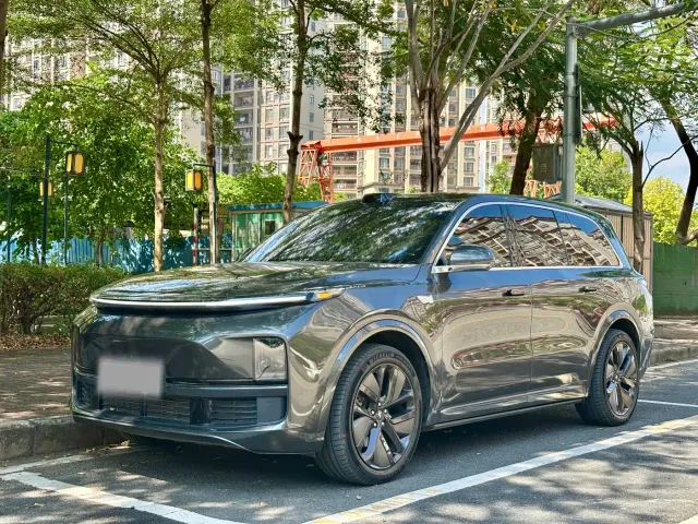 Фотография автомобиля — Li Auto L9