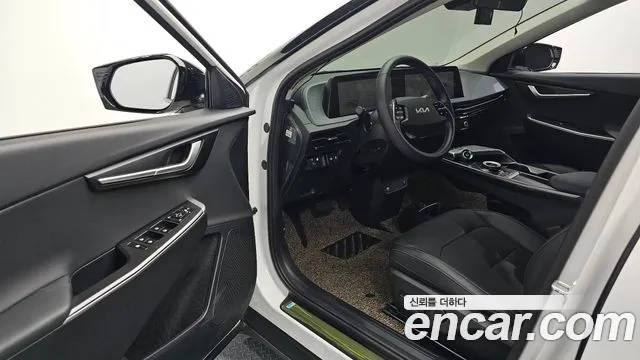 Kia EV6 — Фото автомобиля 17