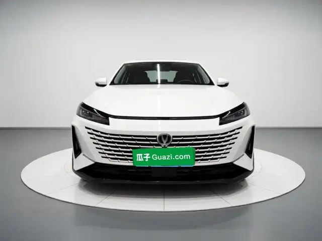 Changan Lamore — Фото автомобиля 2