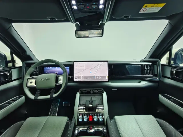 BYD FangChengBao Leopard 5 — Фото автомобиля 11