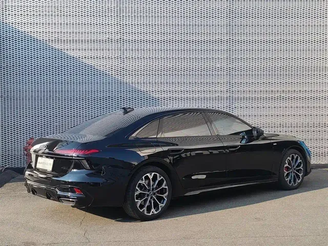 Audi A6L — Фото автомобиля 4