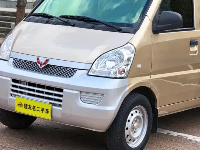 Wuling Rongguang — Фото автомобиля 10