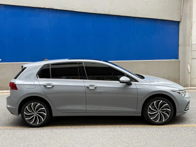 Volkswagen Golf — Фото автомобиля 7