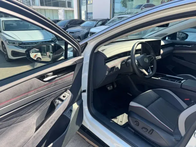 Volkswagen ID.7 Vizzion — Фото автомобиля 14