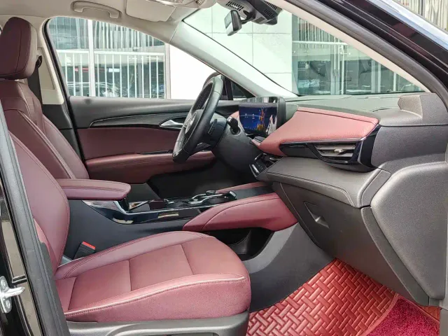 Buick Envision Plus — Фото автомобиля 18