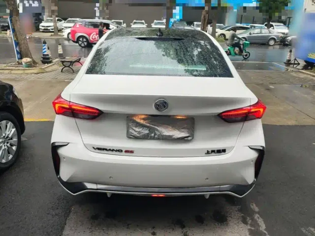 Buick Verano — Фото автомобиля 5