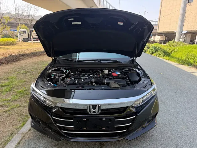 Honda Accord — Фото автомобиля 20
