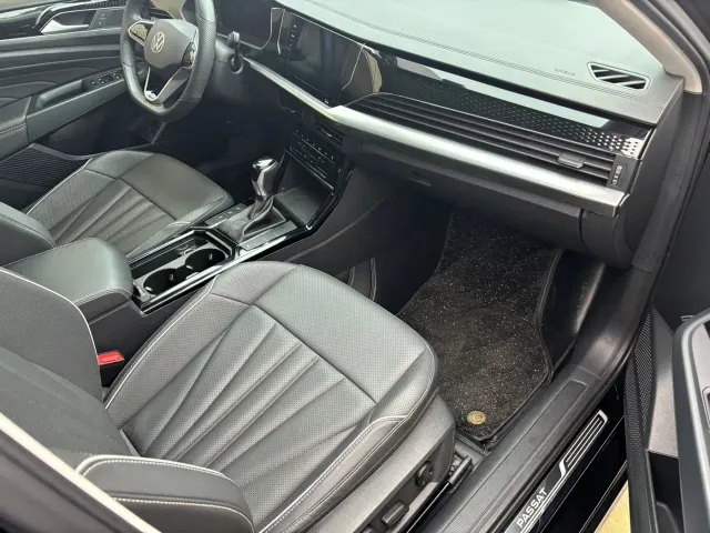 Volkswagen Passat — Фото автомобиля 4
