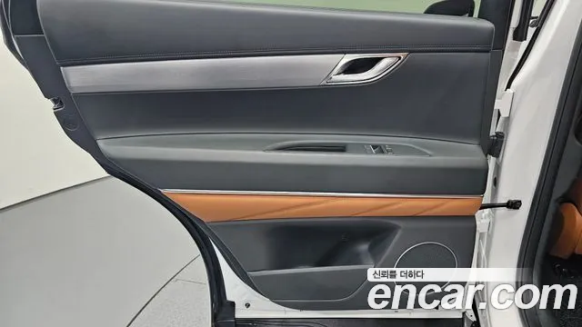 Genesis GV80 — Фото автомобиля 14
