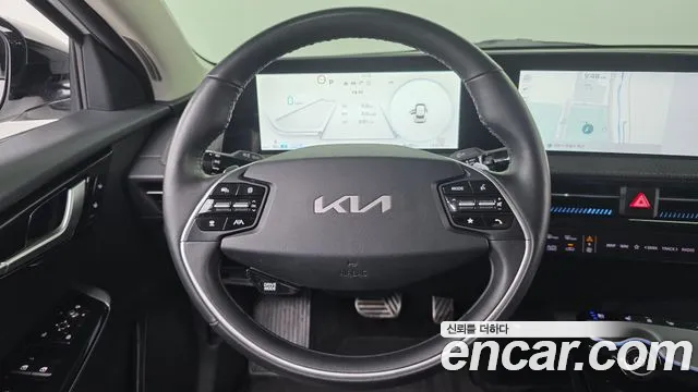Kia EV6 — Фото автомобиля 13