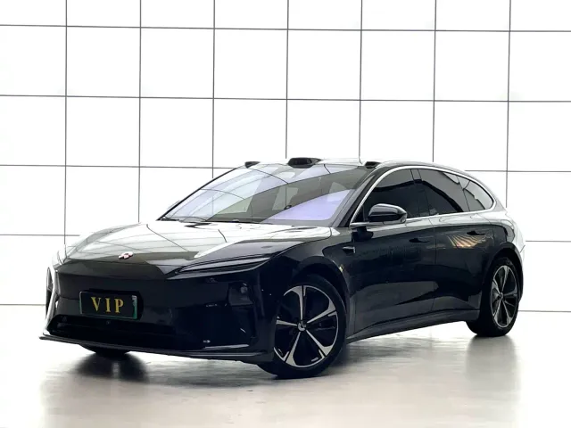 Фотография автомобиля — Nio ET5 Touring