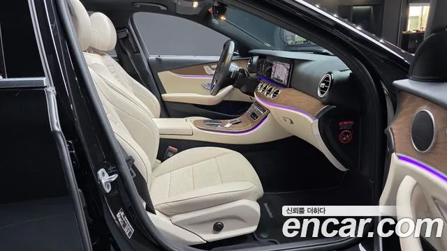 Mercedes-Benz E-Class W213 — Фото автомобиля 25