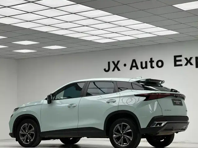 Chery Omoda 5 — Фото автомобиля 23