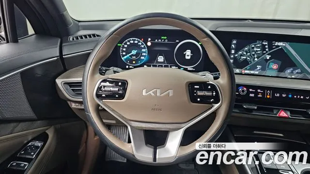 Kia K8 — Фото автомобиля 13