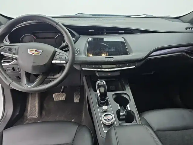 Cadillac XT4 — Фото автомобиля 12