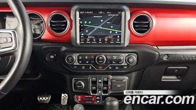 Jeep Wrangler JL — Фото автомобиля 15