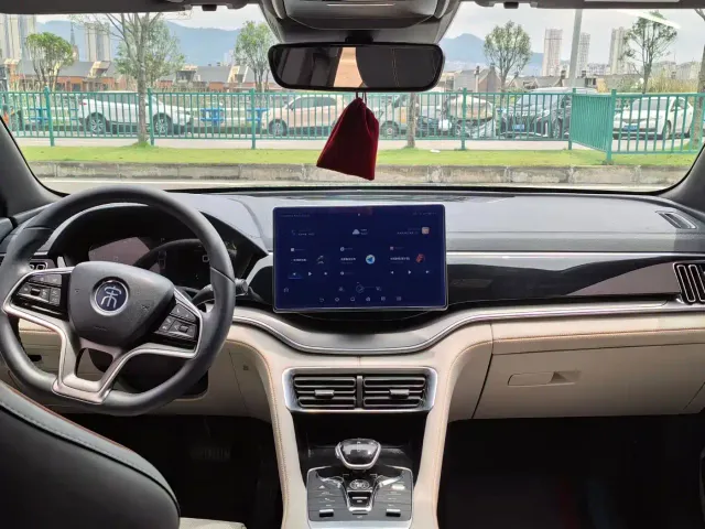 BYD Song PLUS — Фото автомобиля 6