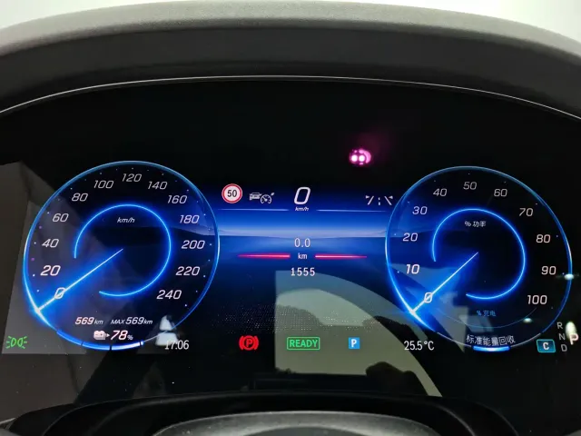 Mercedes-Benz EQS SUV — Фото автомобиля 8