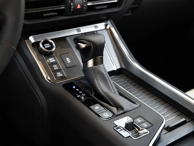 Lexus GX — Фото автомобиля 15