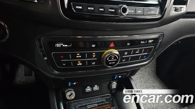KG_Mobility_Ssangyong Rexton Новый Rexton Sport Khan Дизель 2.2 4WD — Фото автомобиля 30
