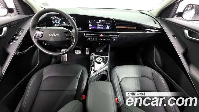 Kia Niro The All New Niro Signature — Фото автомобиля 7