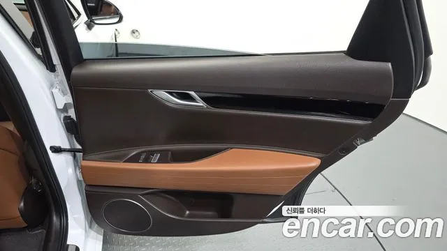 Genesis G80 RG3 — Фото автомобиля 14