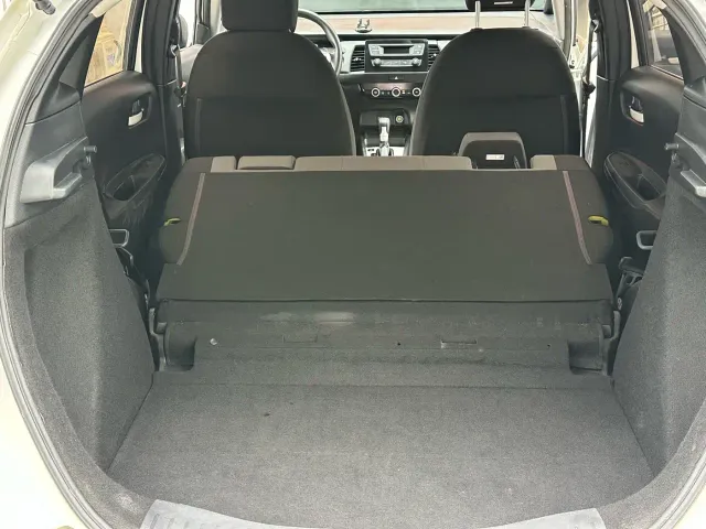 Honda Fit — Фото автомобиля 9