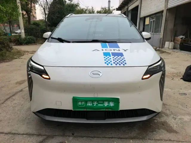 GAC Aion Y — Фото автомобиля 2