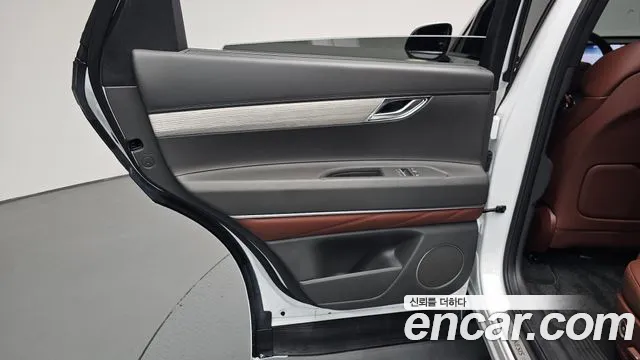 Genesis GV80 — Фото автомобиля 14