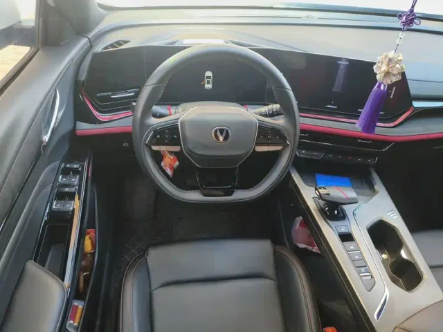 Changan X5 Plus — Фото автомобиля 6