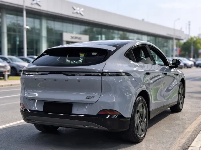 Xpeng G6 — Фото автомобиля 9