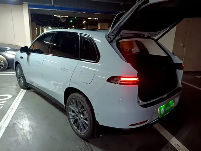 Leapmotor C10 — Фото автомобиля 4