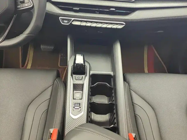 Geely Binrui — Фото автомобиля 16