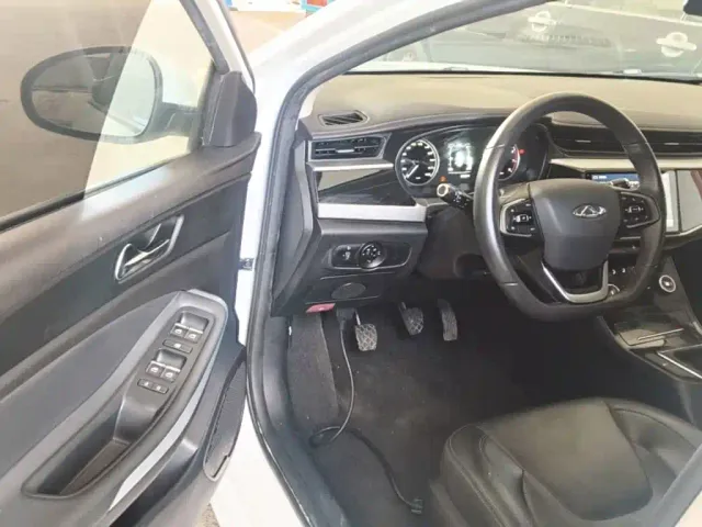 Chery Arrizo 5 — Фото автомобиля 15