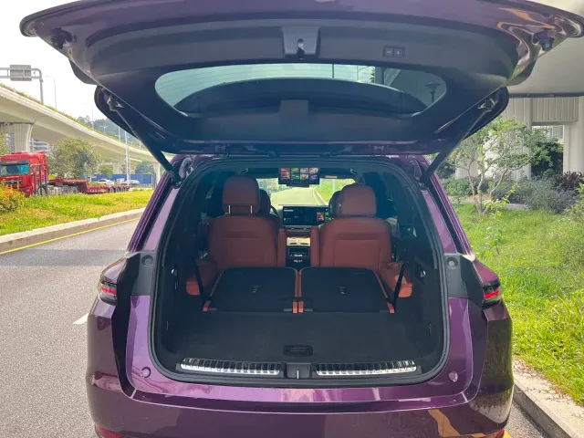 Li Auto Li Xiang L9 2022 Max — Фото автомобиля 9