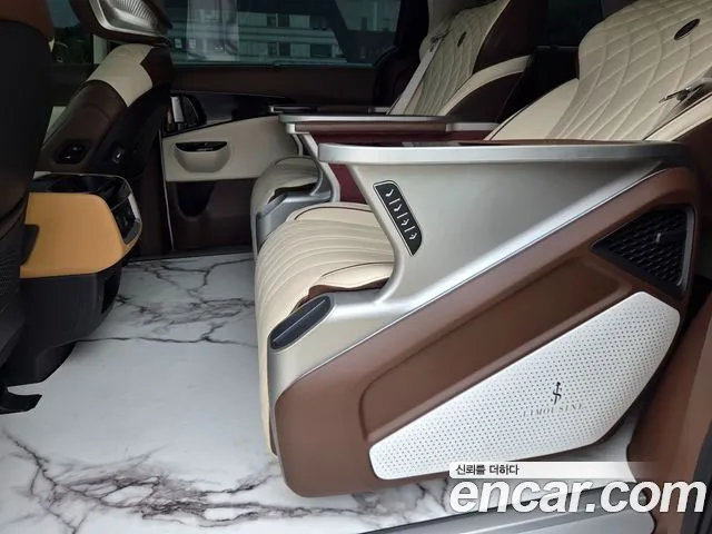 Kia Carnival Generation 4 — Фото автомобиля 6