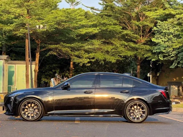 Cadillac CT5 — Фото автомобиля 7