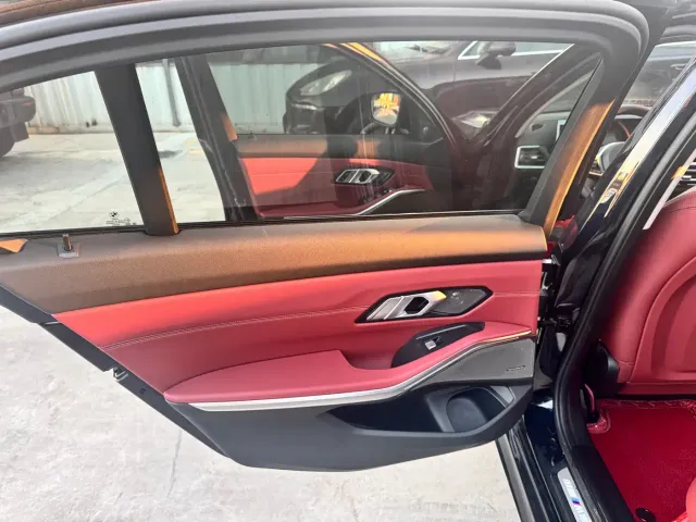 BMW 3 Series — Фото автомобиля 14