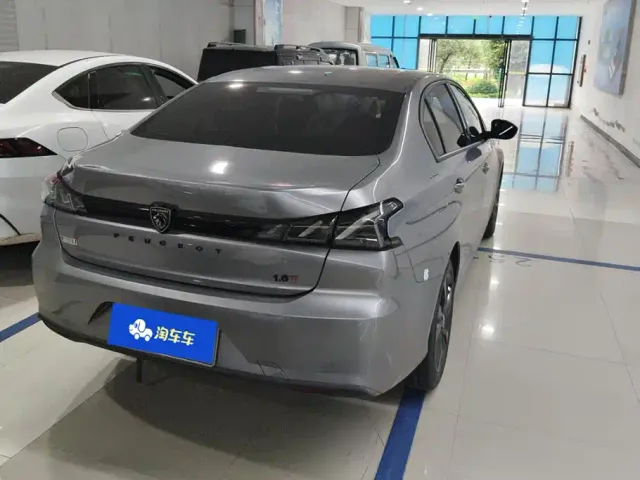 Peugeot 408 — Фото автомобиля 3